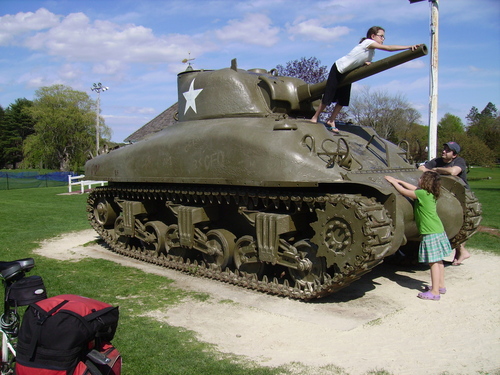 Un tank, MA