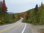 Route en automne au Québec